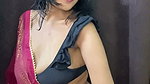DELIBERATE SHOW HER MOUTHWATERING CLEAVAGE IN SAREE 2