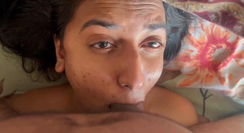INDIAN GIRLFRIEND GIVING DEEPTHOAT BLOWJOB & HARD FUCKING IN DOGGY 3 CLIPS 3