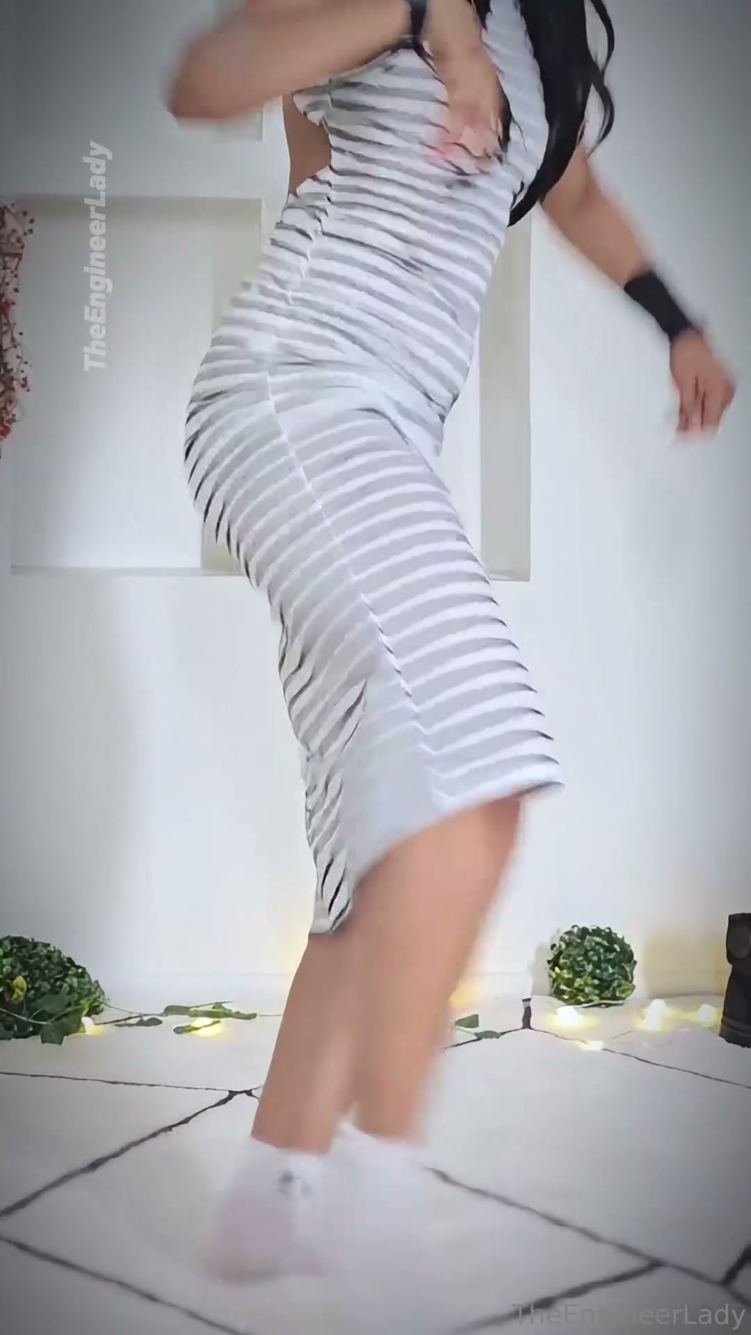 Frame 6