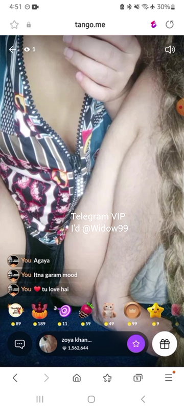 Zoya Khan