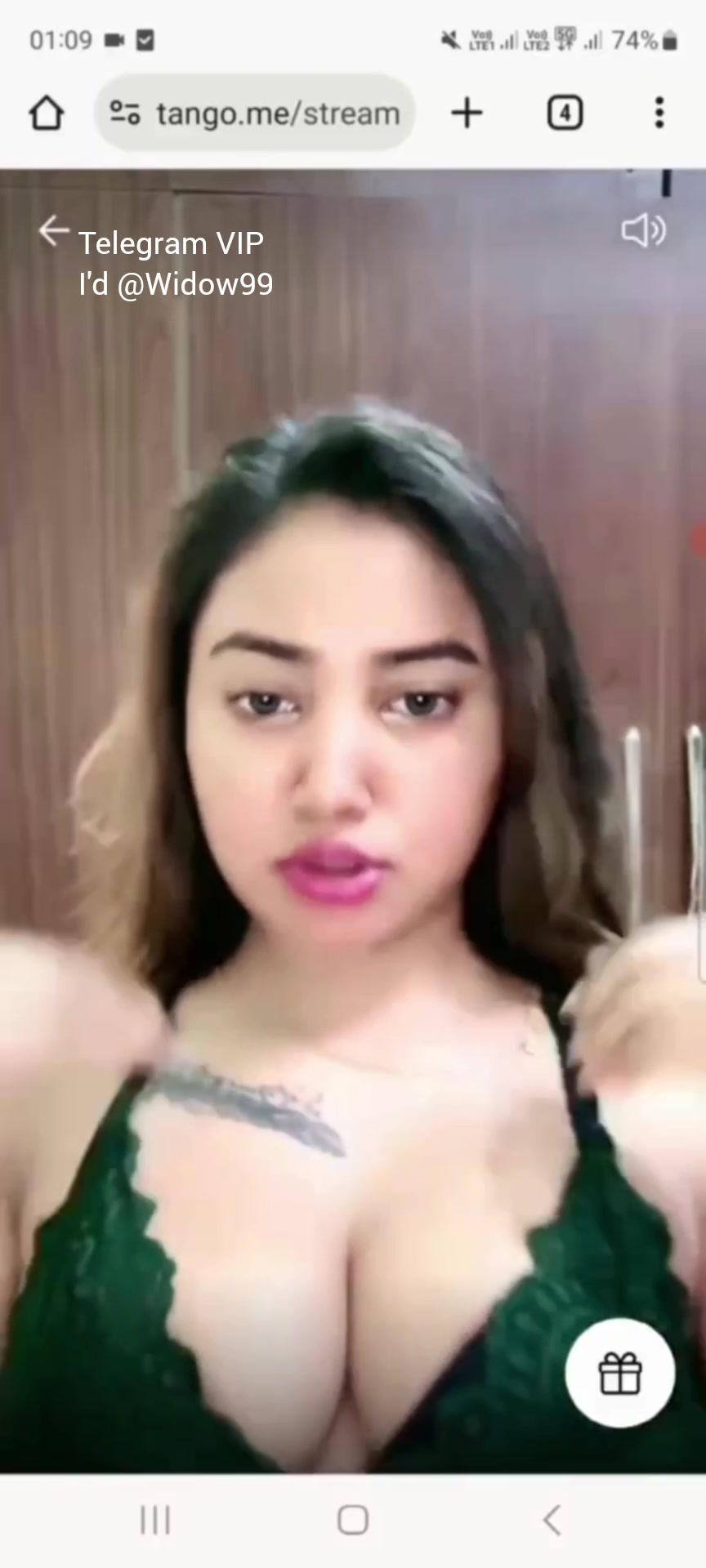 Kajal live