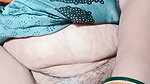 Sanskaari deshi hot Housewife ki Bur Choot ka Paani