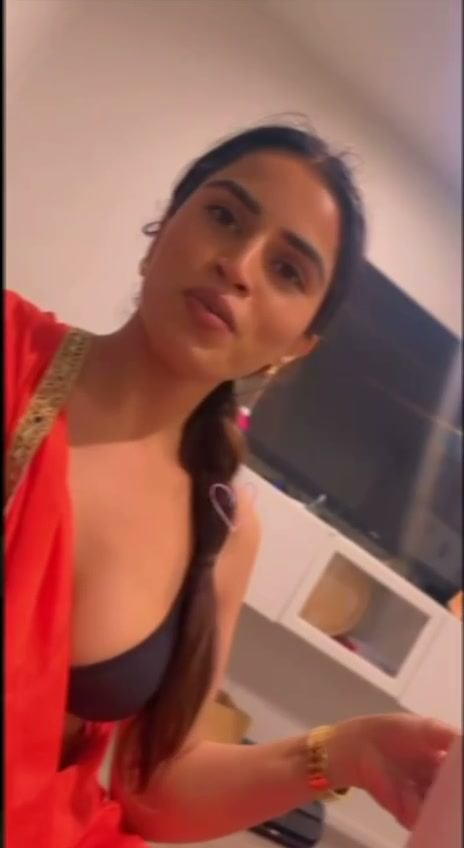 Frame 8