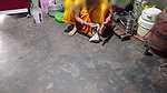 Sister-in-law in the kitchen, sister-in-law took out the water of the brother-in-law’s land, showing big boobs with her hands Hindi audio
