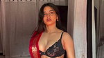 Hot Babe’s Deep Cleavage & Bouncy Boobs Tease In Tight Top 2