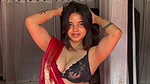Hot Babe’s Deep Cleavage & Bouncy Boobs Tease In Tight Top 2