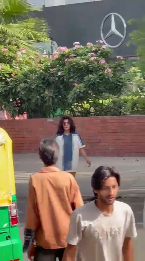 Frame 9
