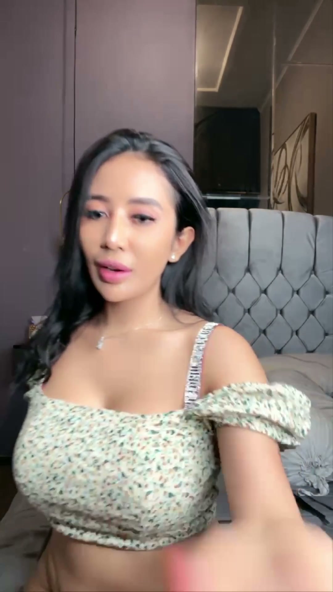 Frame 9