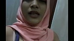 Enaknya remas susu di toilet