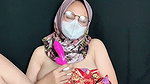 My best friend is so good at making her pussy squirm until the flood
