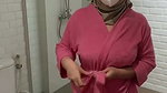 Squirting Hijab Girl Pissing