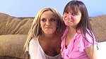 Brunette mature seducing tattooed babe’s pussy at casting
