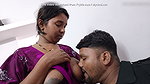 Devar apni bhabhi ki big boobs pahli bar aapne jibh se chat raha he – daver suking bhabhi boobs