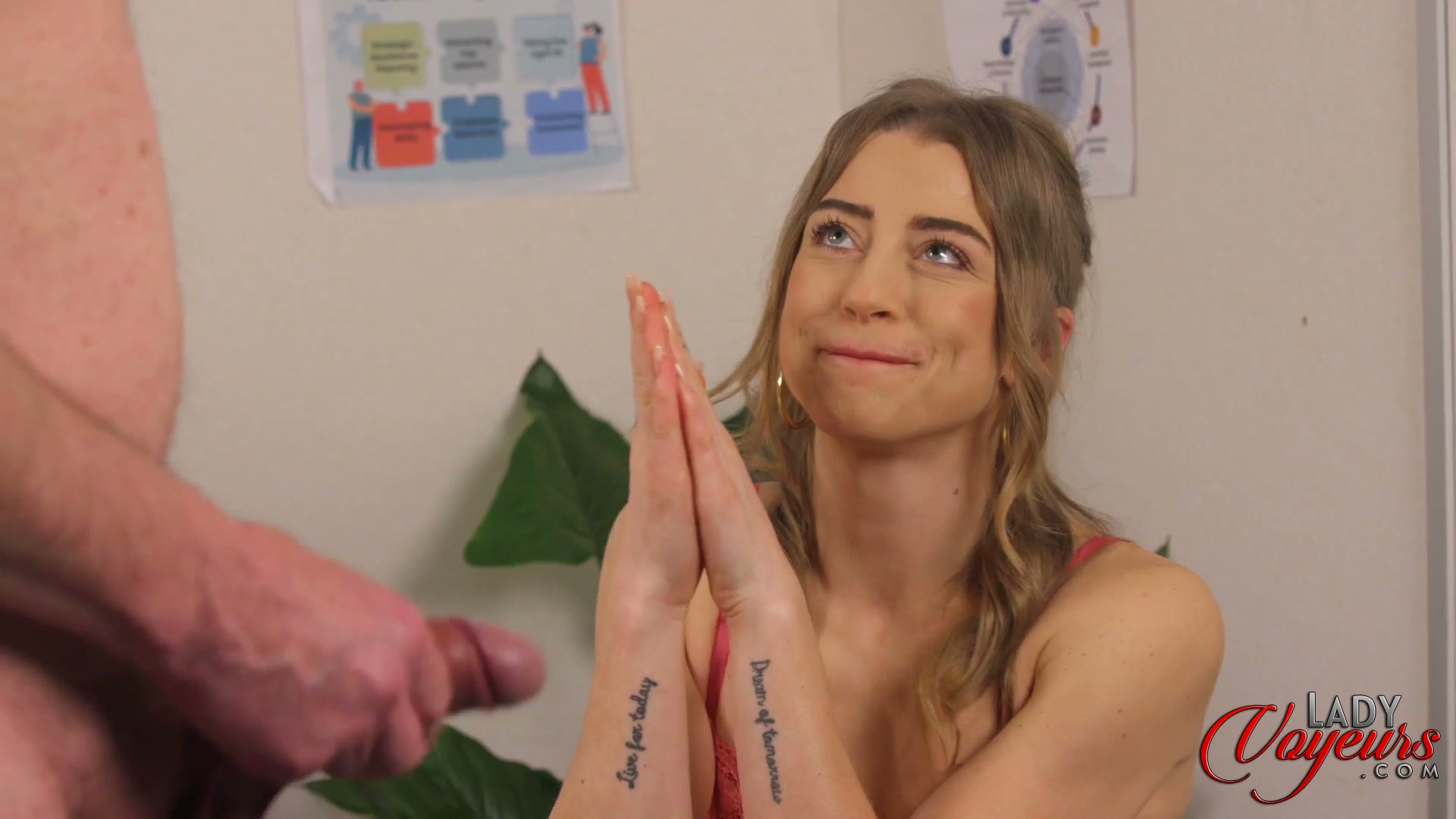 Frame 9