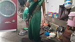 Sister-in-law in the kitchen, sister-in-law took out the water of the brother-in-law’s land, showing big boobs with her hands Hindi audio