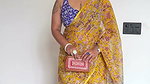 Chubby desi lady deep navel in yellow saree 1