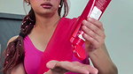 desi lady in pink bra and saree showing navel 1