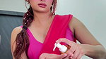 desi lady in pink bra and saree showing navel 1