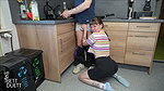 BettDuett Mit Creampie von Hausarbeit befreit