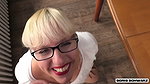 Boris Schwarz Versaute Blonde Sekretarin Fickt Im Buro Herum