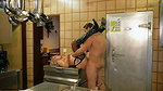 JuliaPink Der Kuchenchef fickt mich in seiner Kuche