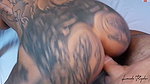 LandoRyder Rotes Tattoo Girl mit perfekter Pussy genagelt