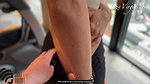 LizaVirgin Stiefmutter mit Masseur gefickt Backstage
