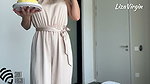 LizaVirgin Stiefsohn hat von der stiefmutter seinen ersten sex als geschenk bekommen