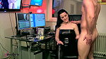 Malina Lay Ich lege mia meinen heissen chefin fur zeug mir einen handjob zu geben