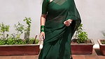 hot marathi lady sexy navel in green saree 1