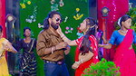 Kusum Singh hot saree song – Navel caressed 2