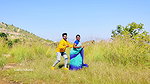 Kusuma hot saree song – Hand slide into saree over midriff, Dusky body 2