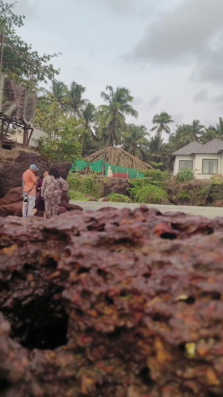 Frame 9