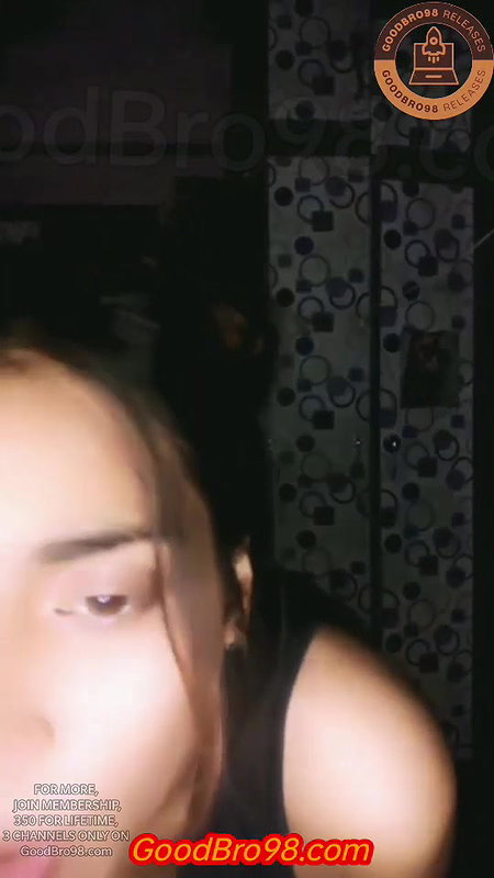 Sexy Lil Gangsta Twerking her Ass on Tango