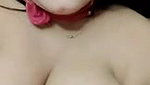 Tante mlenuk jilbob merah