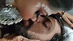 Akele me dekh kar Bhabhi ji jabbar ko dasti room me pel diya