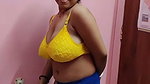 SEXY TAMIL BIGBOOBS MAAL GF SHOWING & ENJOYING ~ 4 CLIPS 2 2