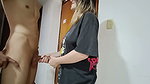 MY STEPSISTER RECEIVES ME WITH A BLOWJOB IN THE APARTMENT