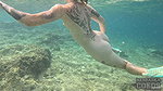 Brille – Underwater Naked Swimming In The Sea While On Vacation With Brille
