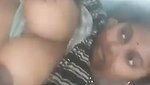 Desi tanker showing big boobs