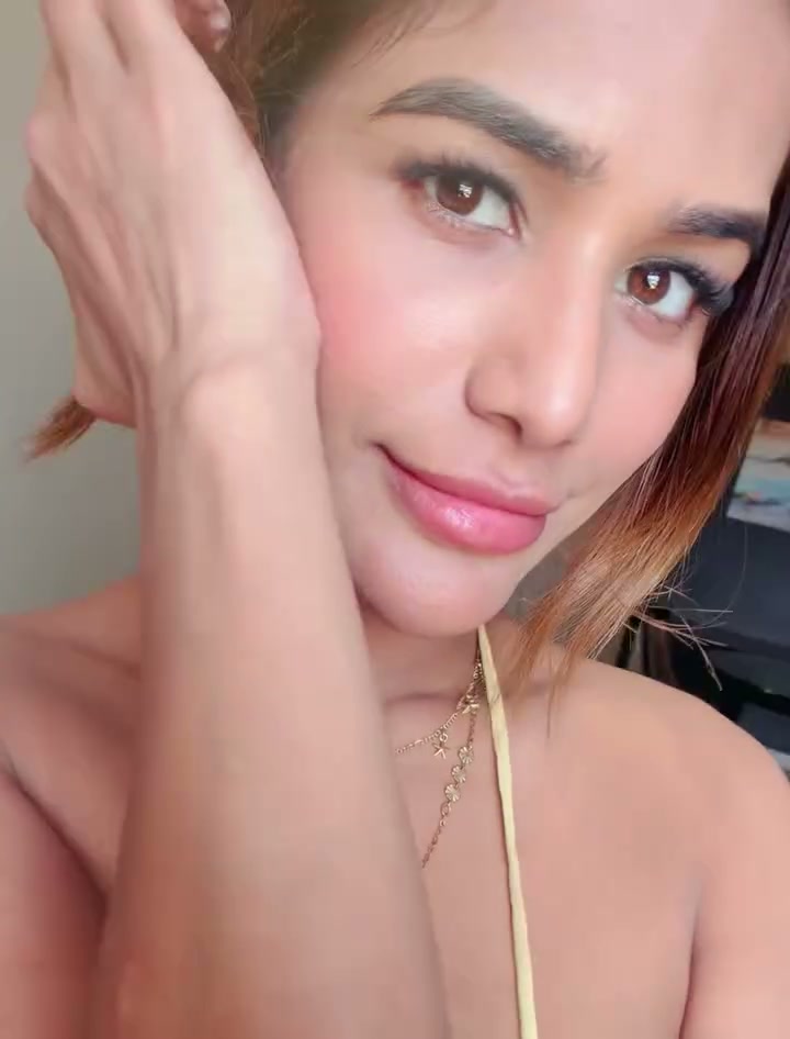 Frame 9