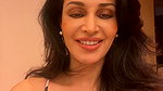 flora saini _25