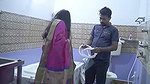 Plamber wale ko paise nhi milne par milkeen ko jabbar dasti pela