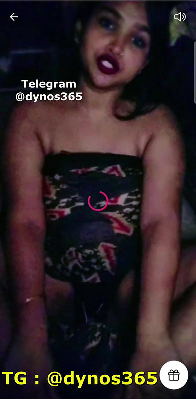 Tango Girl New Moon Boobs Groped Sucking Cock on Live