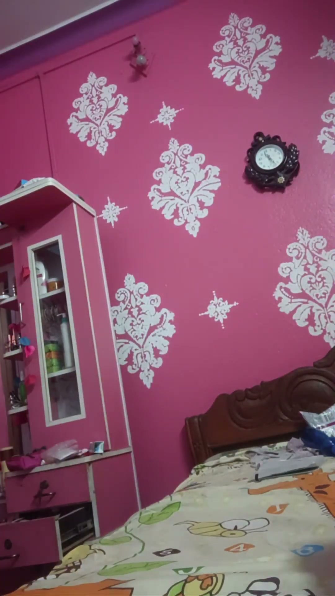 Frame 8