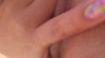 Mi vecina y su esposo me ponen caliente en la ventana