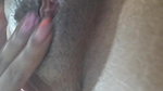 Mi vecina y su esposo me ponen caliente en la ventana