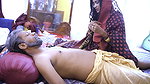 Budhe sasur ne apni bahu ko chod diya