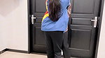 Convenience Store Workers Like to Change Sex Partners