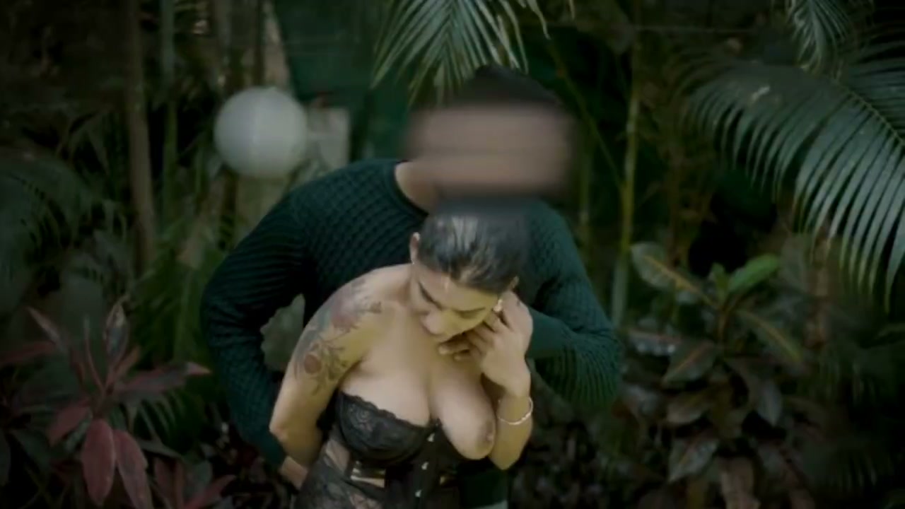 Frame 8